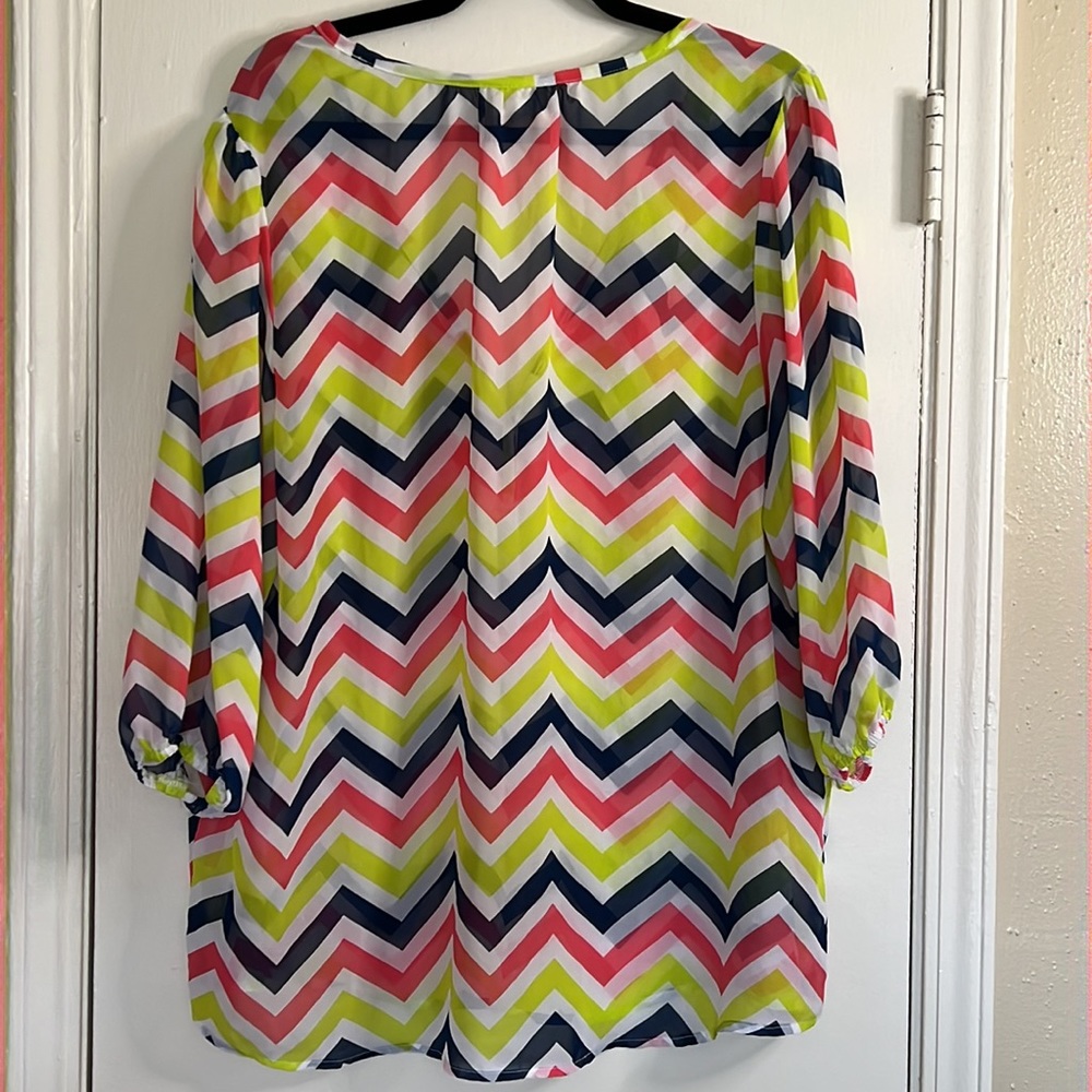 Chevron Blouse - Picture 4 of 4